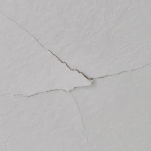 stress-cracks-in-ceiling-repairs